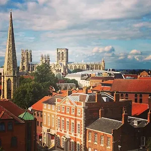 victorian-york-apartment.yorkshirehotels.net/